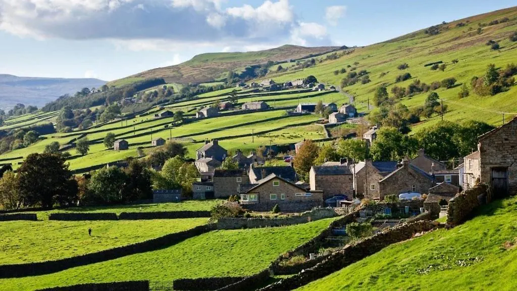بيت للعطل Large 4 Bedroom Home In Boston Spa Village In-Between York, Harrogate And Leeds, Sleeps 9 المملكة المتحدة