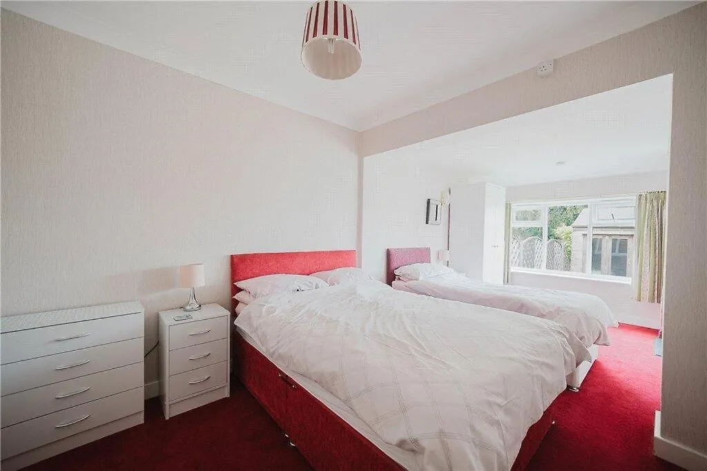 Large 4 Bedroom Home In Boston Spa Village In-Between York, Harrogate And Leeds, Sleeps 9 المملكة المتحدة
